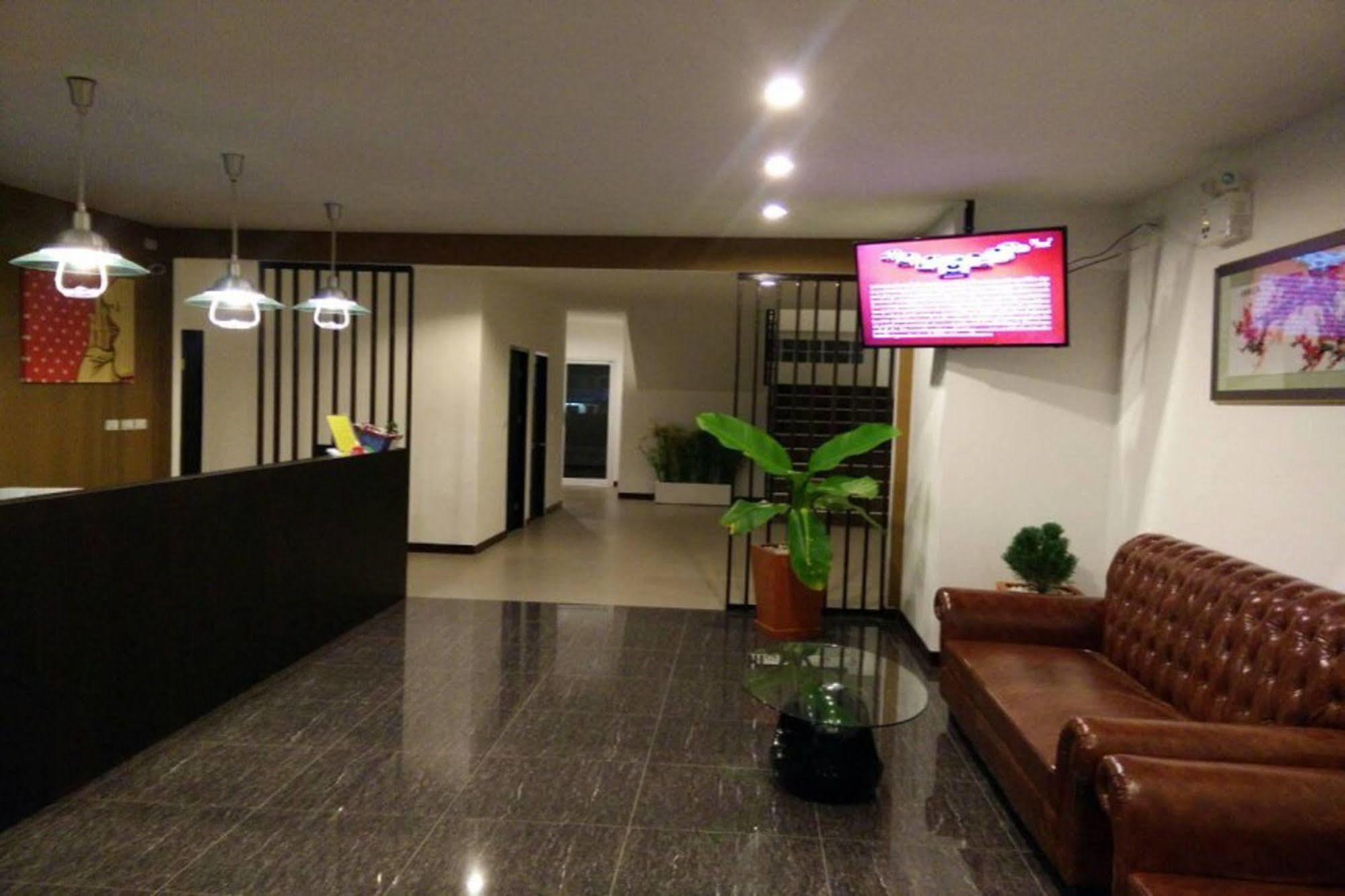 One Fu Hotel Surin Zewnętrze zdjęcie