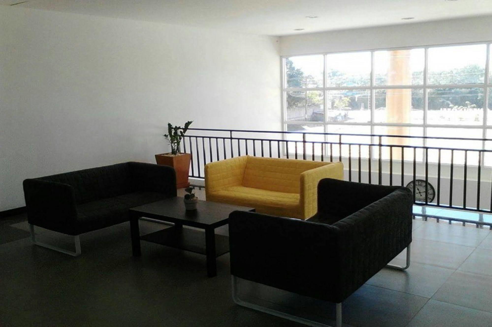 One Fu Hotel Surin Zewnętrze zdjęcie