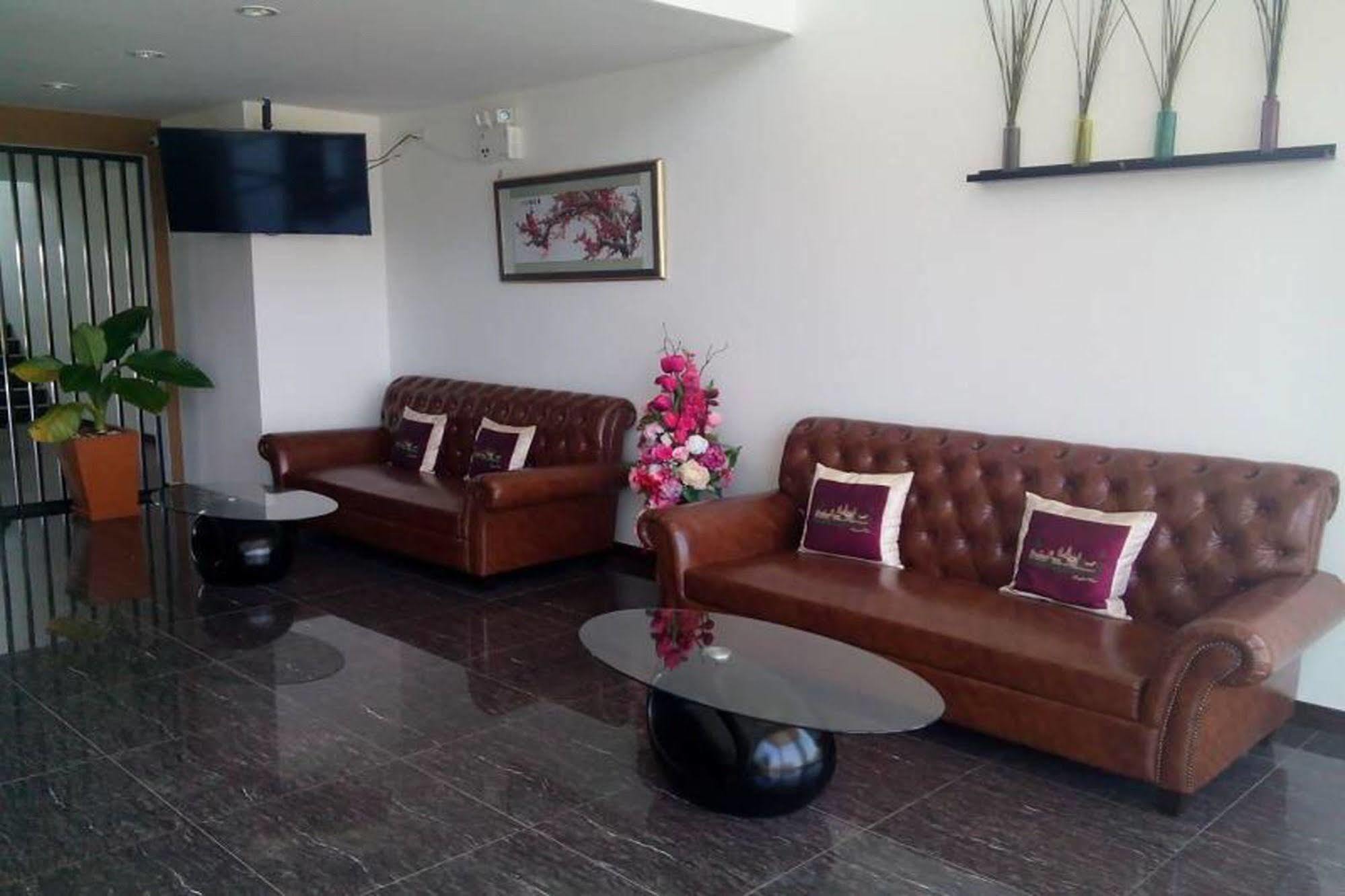One Fu Hotel Surin Zewnętrze zdjęcie